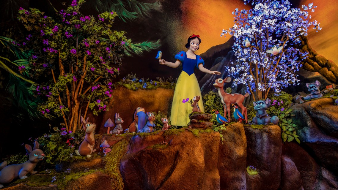 WATCH: Complete look at SNOW WHITE'S ENCHANTED WISH now open at