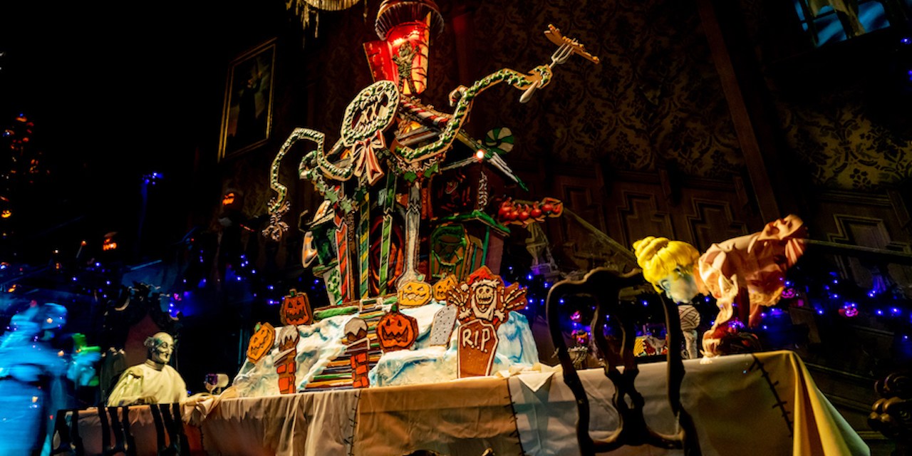 FIRST LOOK: Haunted Mansion Holiday 2021 Gingerbread House celebrates 20 years of festive overlays