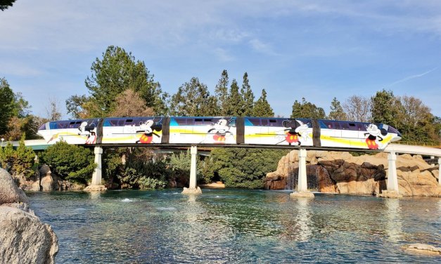 Disneyland Monorail returning to operation Oct. 15, 2021
