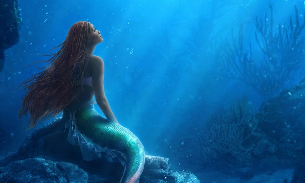 New poster for THE LITTLE MERMAID evokes classic statue and teaser poster simultaneously