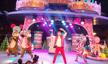 GUIDE: Disney Holiday Dance Party 2023 at Disneyland is a festive dose of yuletide cheer #DisneyHolidays