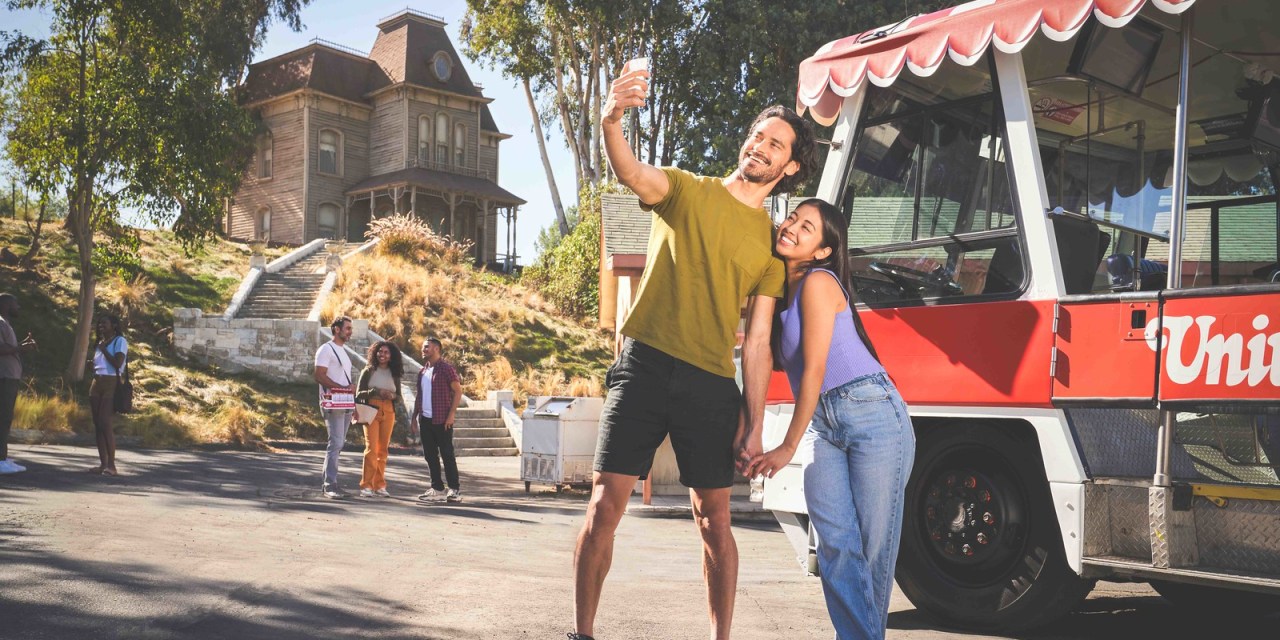 DETAILS: Studio Tour updates for 60th retro step-off moment, updated Earthquake, and more at Universal Hollywood