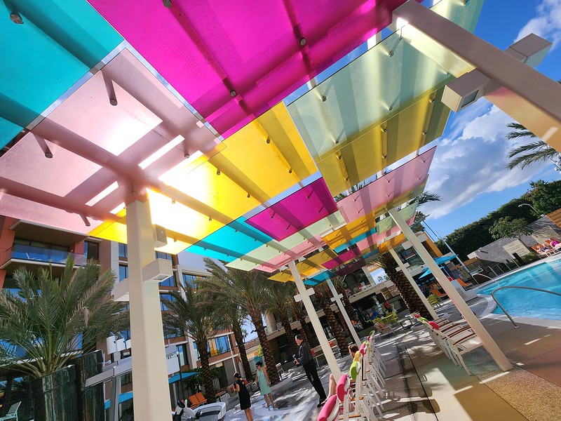 PLAYLIST: Music at the Palette Pool at The Villas at Disneyland Hotel is a relaxing jazzy vibe