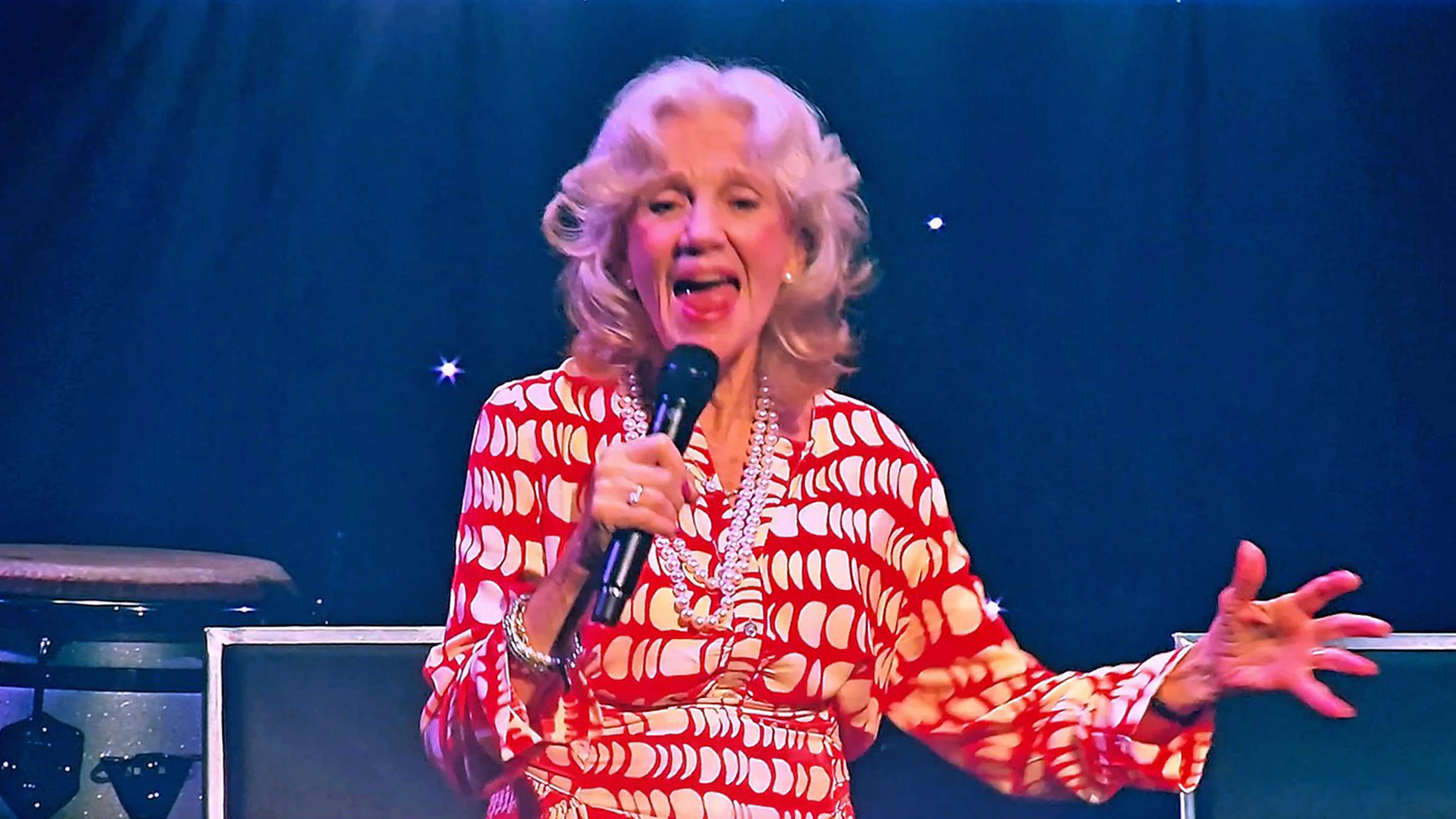 D23 2024: Hayley Mills surprise “Let's Get Together” performance with Leslie  Ann Warren | MouseInfo.com, image size:2048x1152