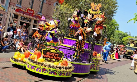 GUIDE: Mickey and Friends Halloween Cavalcade 2024 is a short colorful burst of fun