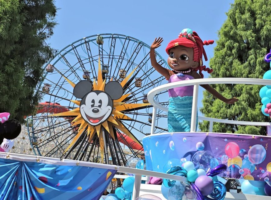 D23 DAY: Disney Jr.’s Ariel, other characters appear in cavalcade for D23 event