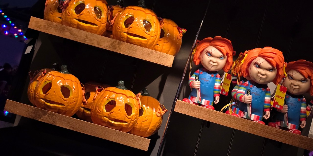 Novelty buckets, sippers with Chucky & Lil’ Boo for 2024 Halloween Horror Nights Hollywood
