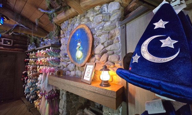 GUIDE: Ray’s Berets shop near Tiana’s Bayou Adventure at Disneyland