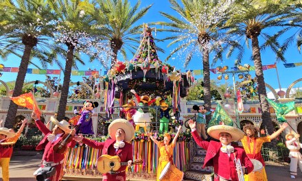 GUIDE: ¡Viva Navidad! Street Party at 2024 #DisneyHolidays