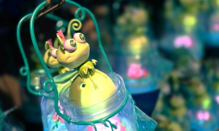 GUIDE: Interactive Wearable Light-Up Firefly nightlight toy at Disneyland