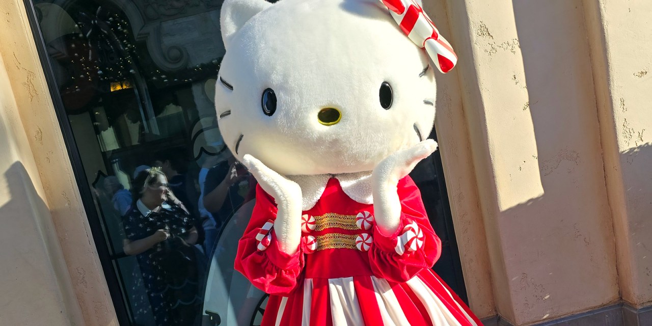 GUIDE: Hello Kitty 2024 holiday outfit, decor, and more at Universal Hollywood