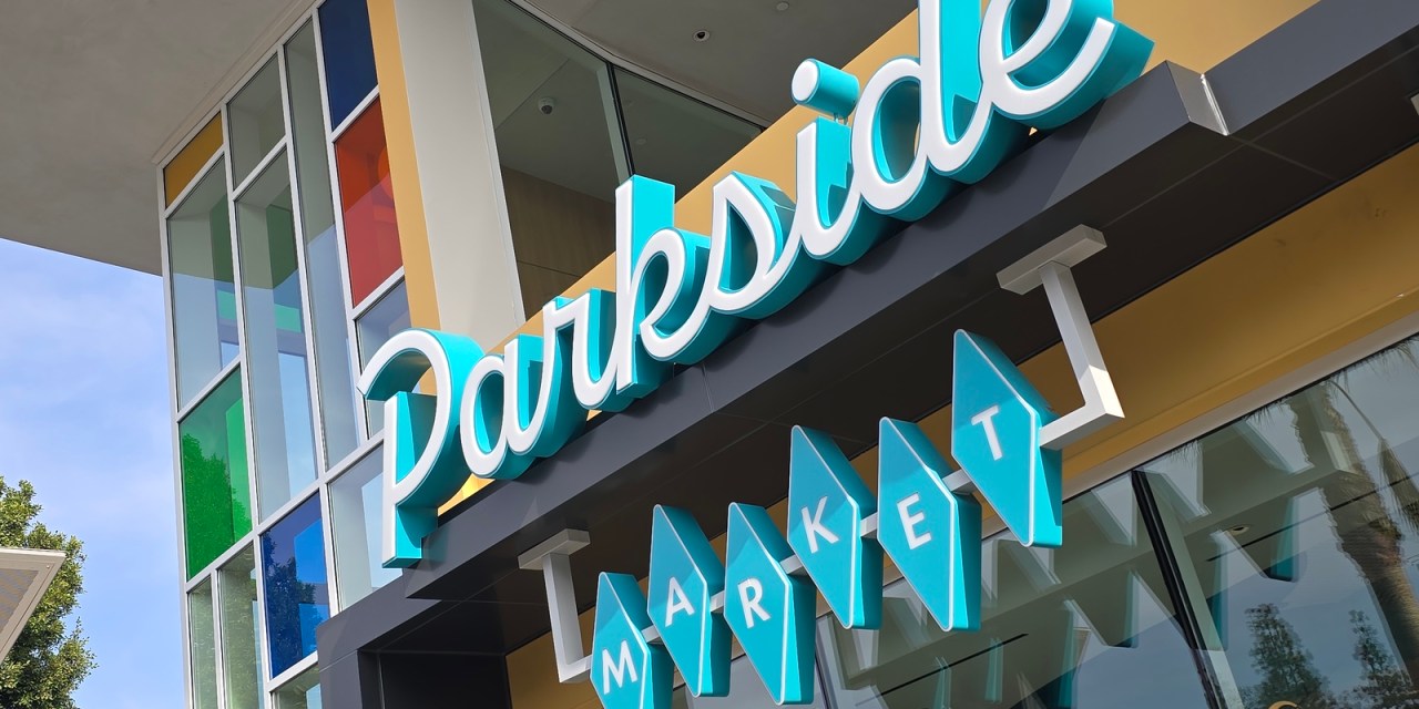 REVIEW: All four restaurants at Parkside Marketplace in Downtown Disney — what we tried