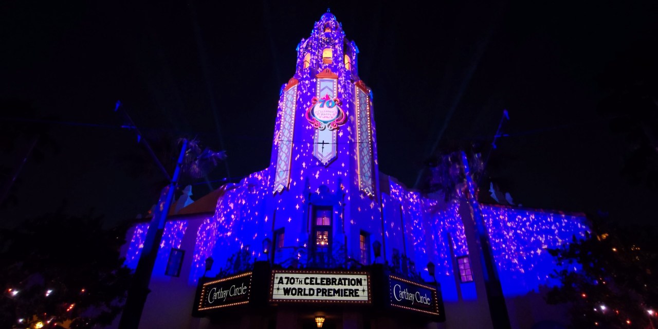 GUIDE: Celebrate Happy: A Little Bit of Magic Every Night projection show #Disneyland70