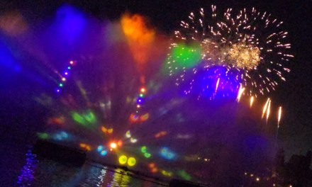 WATCH: Halloween Screams lights up nights at 2025 Halloween Time