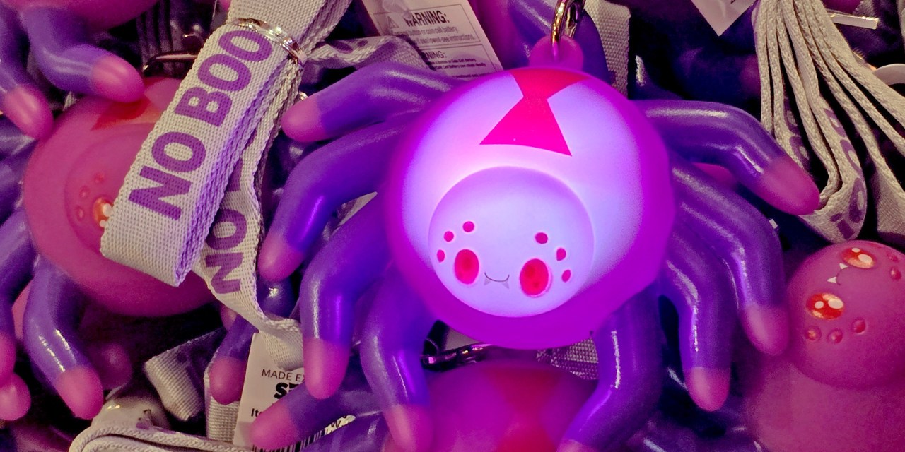 GUIDE: New 2025 No-Boo Necklaces for scare immunity at Knott’s Scary Farm