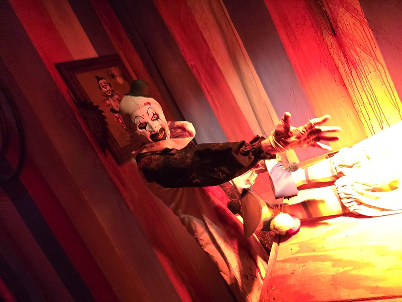 REVIEW: Maze/house rankings for 2025 Hollywood Halloween Horror Nights