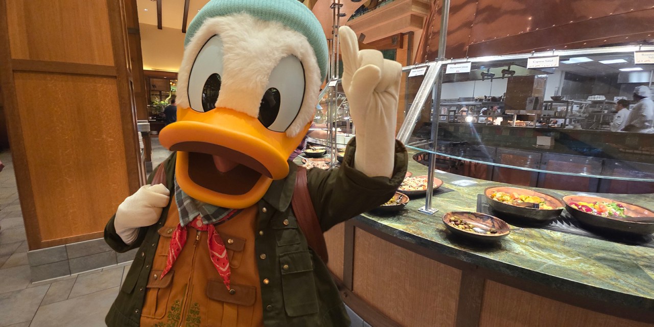 REVIEW: Donald’s Tales of Adventure Dinner Buffet, Storyteller’s Cafe