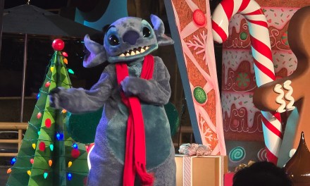 GUIDE: Disney Holiday Dance Party for 2025 #DisneyHolidays at Disneyland