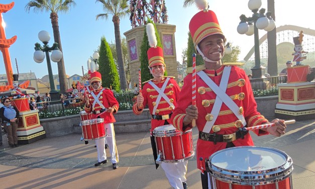 GUIDE: Holiday Toy Drummers at DCA for the 2025 #DisneyHolidays