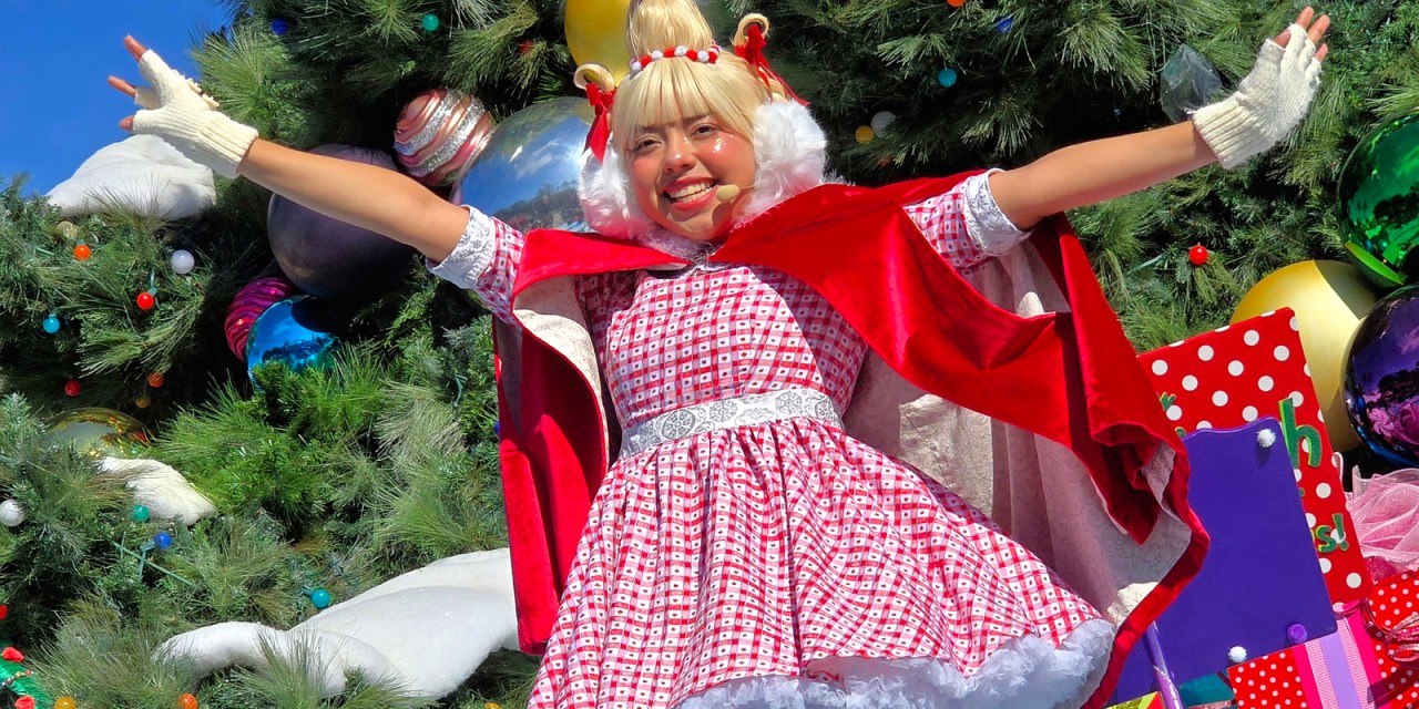 GUIDE: Storytime with Cindy-Lou Who for 2025 holidays at Universal Hollywood