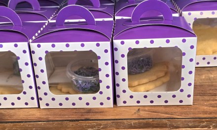 GUIDE: Cookie Decorating at 2026 Knott’s Boysenberry Festival
