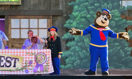 GUIDE: Boysenberry Pie Eating Contest at 2026 Knott’s Boysenberry Festival