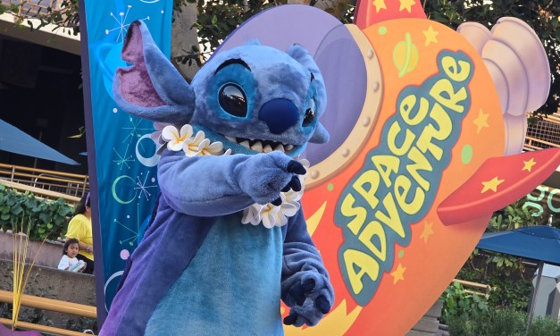 GUIDE: Stitch’s Interplanetary Beach Party Blast during Kids Rule Summer 2026