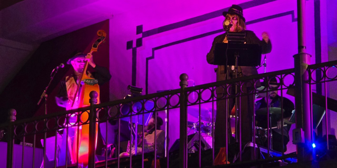 GUIDE: Blind Tiger Balcony Soirée raises spirits at 2026 Knott’s Scary Farm