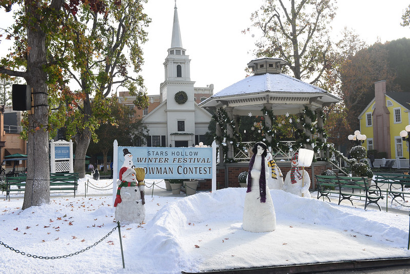 DETAILS: 2026 Gilmore Girls Holidays at Warner Bros. Studio Tour Hollywood