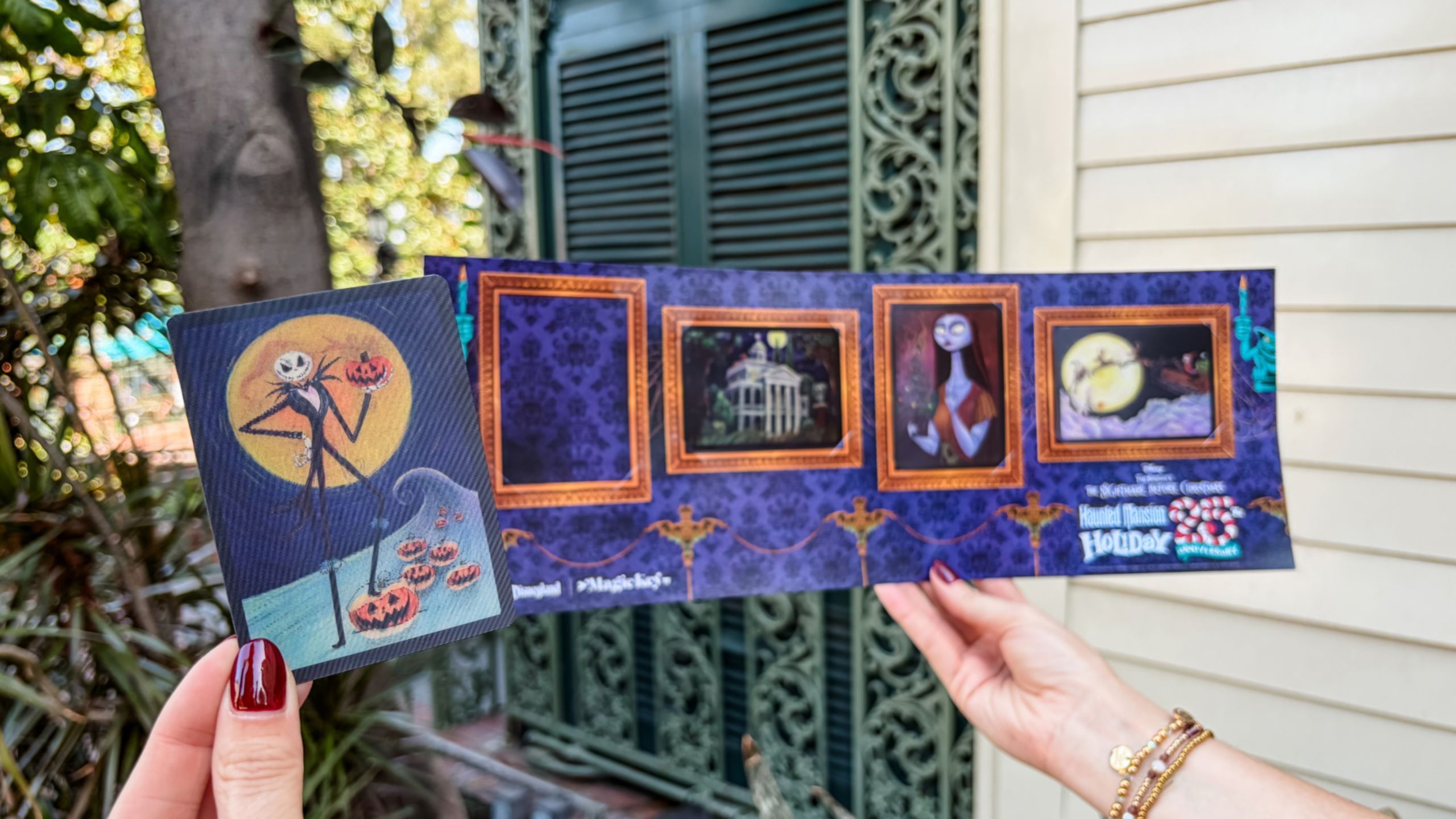 Magic Key Perk! Haunted Mansion Holiday 2026 Lenticular Cardd, weekly ...