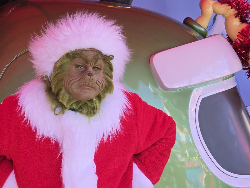 DETAILS: 2026 Holidays at Universal Hollywood with Grinchmas, Mario, Potter and more